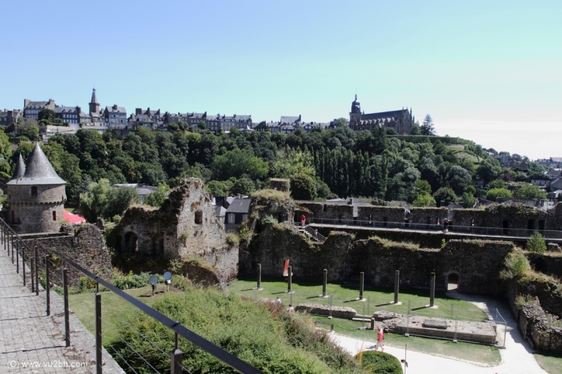 16-IMG_3083CASTEL