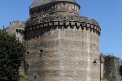 04-IMG_3022CASTEL