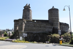 07-IMG_3047CASTEL