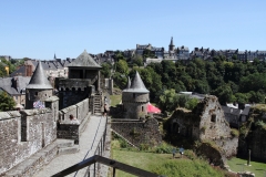 18-IMG_3086CASTEL