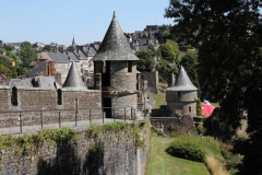 21-IMG_3096CASTEL