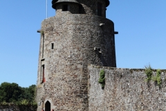 23-IMG_3099CASTEL