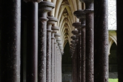 Jeux de perspectives sur les colonnades du cloître - 3