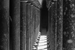 Jeux de perspectives sur les colonnades du cloître - 6