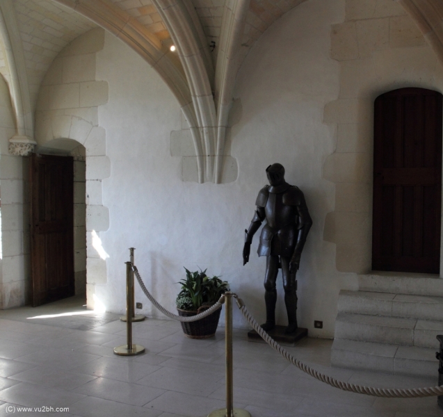 09-IMG_2399CASTEL