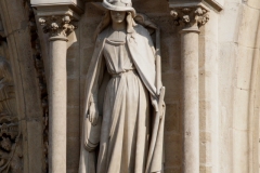 Sculpture en niche au sud du portail central